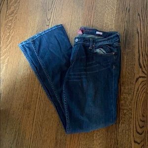 Arizona jeans with distressed knee holes